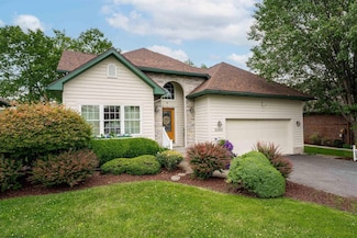 2064 Georgian Ln, Morgantown, WV 26508