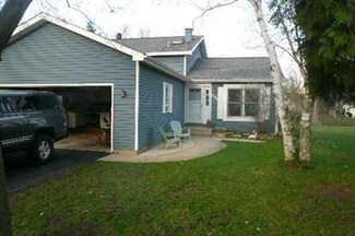 590 Wakefield Ct, Naperville, IL 60563