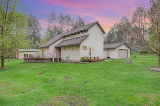 217 Maple Rd, Roscommon, MI 48653