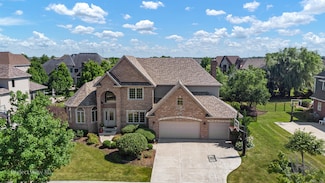 4611 Corktree Rd, Naperville, IL 60564
