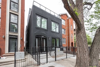 1814 W Thomas St Unit 1F, Chicago, IL 60622