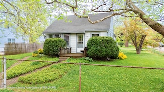 3129 Birch Row Dr, East Lansing, MI 48823