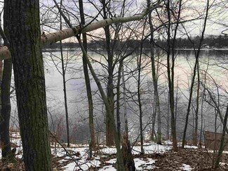 2 W Tree Lake Ln, Rosholt, WI 54473