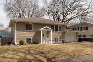 1353 21st St NW, Rochester, MN 55901
