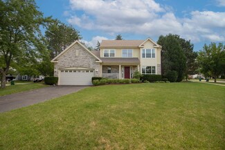 173 Partridge Ct, Grayslake, IL 60030
