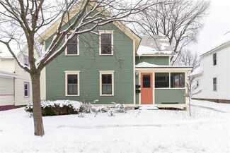 38 Crombie St, Burlington, VT 05401