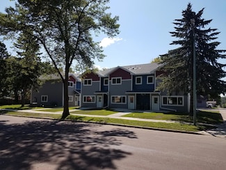 320 E 1st St, Fairmont, MN 56031