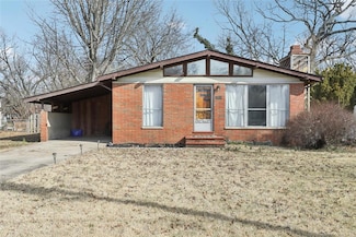 784 E Woodland Dr, East Alton, IL 62024