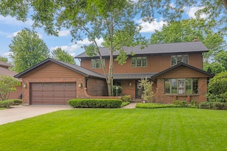 22W281 Mccarron Rd, Glen Ellyn, IL 60137
