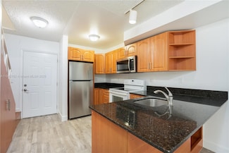 3239 W Trade Ave Unit 8, Miami, FL 33133