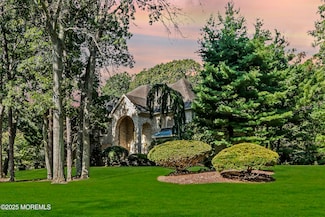 18 Wetherill Dr, Millstone Township, NJ 08510