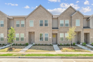 5256 Springlake Pkwy, Haltom City, TX 76117