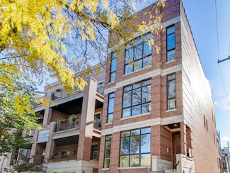 1169 W Eddy St Unit 101, Chicago, IL 60657