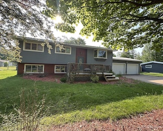 346 N River Dr, Gwinn, MI 49841
