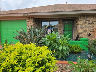 1913 Kennedy St, Mission, TX 78572