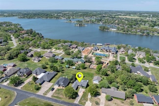 124 Sequoya Dr, Gainesville, TX 76240