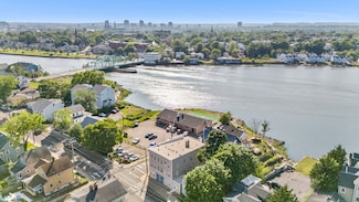 728 Quinnipiac Ave, New Haven, CT 06513