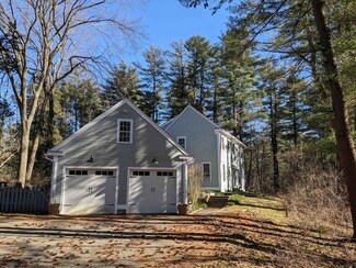 61 Warren St, Georgetown, MA 01833