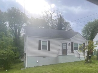 2214 Plantation Rd NE, Roanoke, VA 24012