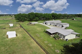 2370 E Blackjack Rd, Pilot Point, TX 76258