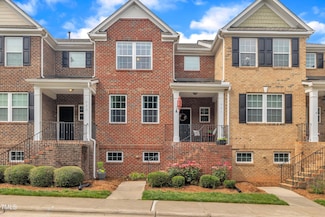 231 Grindstone Dr, Apex, NC 27502