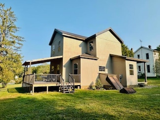 52 Mclaughlin Ln, Leeper, PA 16233
