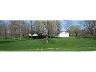 5513 Hall Rd, Andover, OH 44003