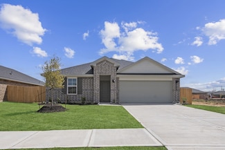 309 Robin Ct, Angleton, TX 77515
