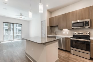 299 W Gray St Unit 413, Houston, TX 77019