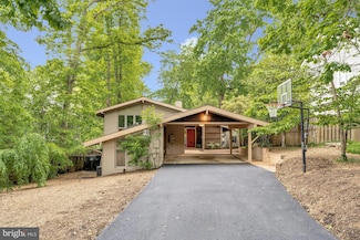 6253 N Kensington St, McLean, VA 22101