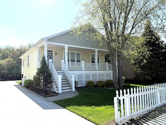 439 E Summer Grove Dr, Douglas, MI 49406