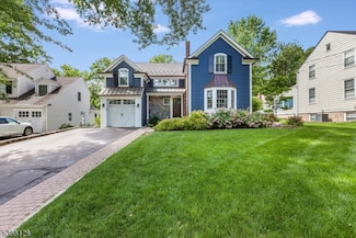 109 Chatham St, Chatham, NJ 07928