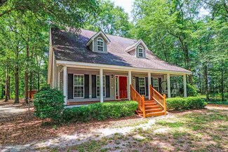 1032 Barlow Rd, Hawkinsville, GA 31036