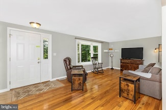 13240 Edgemont Rd, Smithsburg, MD 21783