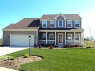 825 Meadowview Ln, Johnson Creek, WI 53038