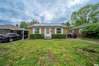 1009 E Paris Ave, Peoria Heights, IL 61616