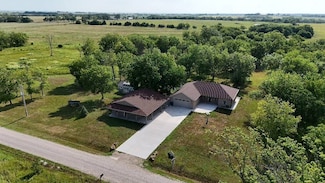 979 Fauna Rd, Burlington, KS 66839