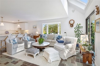 140 Connection St, Newport, RI 02840