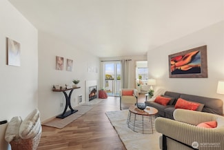 3045 20th Ave W Unit 405, Seattle, WA 98199