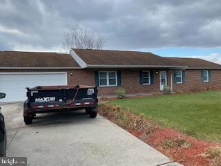426 Clover Rd, Etters, PA 17319