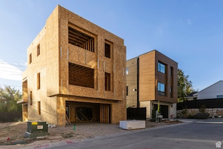 4442 Holladay Park Ln, Holladay, UT 84124