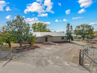 1006 Calle Chacoma Vista, Espanola, NM 87532