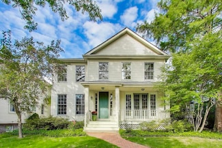 1416 Elmwood Ave, Wilmette, IL 60091