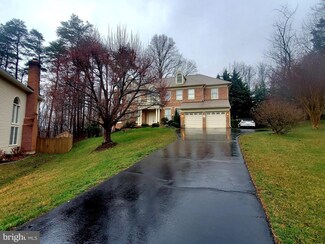 5506 Hamlet Hill Ct, Fairfax, VA 22030