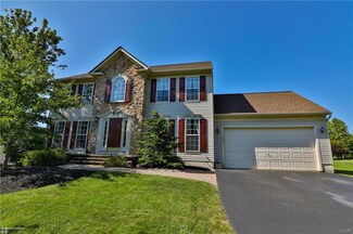 6964 Tuscany Dr, Macungie, PA 18062