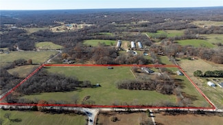 15371 Mariano Rd, Bentonville, AR 72712