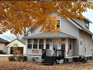 204 S 1st Ave, Rembrandt, IA 50576