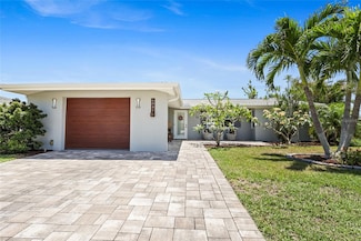 6841 Roxbury Dr, Sarasota, FL 34231