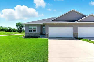 4507 Donald Dr, Cedar Falls, IA 50613