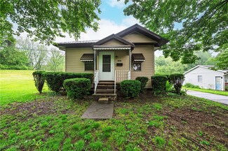 2985 Brouse St NW, Uniontown, OH 44685